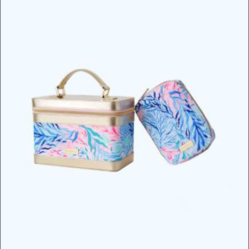 NWT Lilly Pulitzer makeup box with brush set.